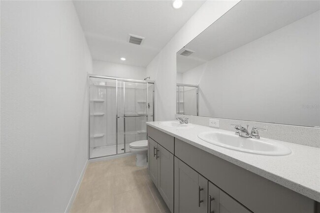 Building Photo - 2916 Skyline Lp