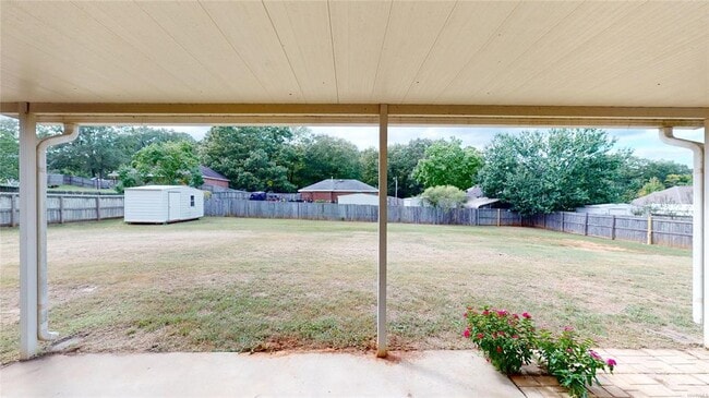 Building Photo - 275 Allen Dr