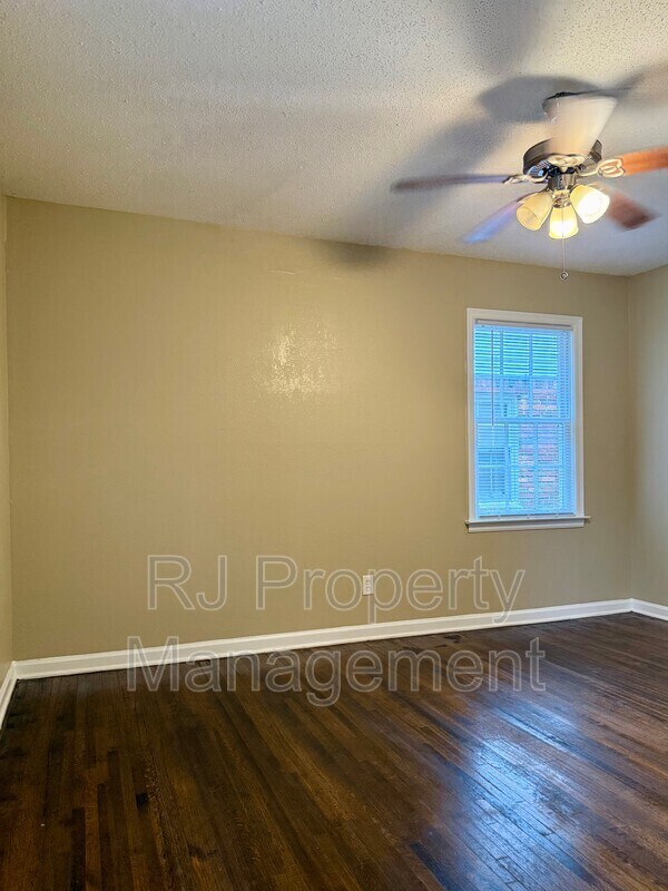 Building Photo - 3458 Sophia St