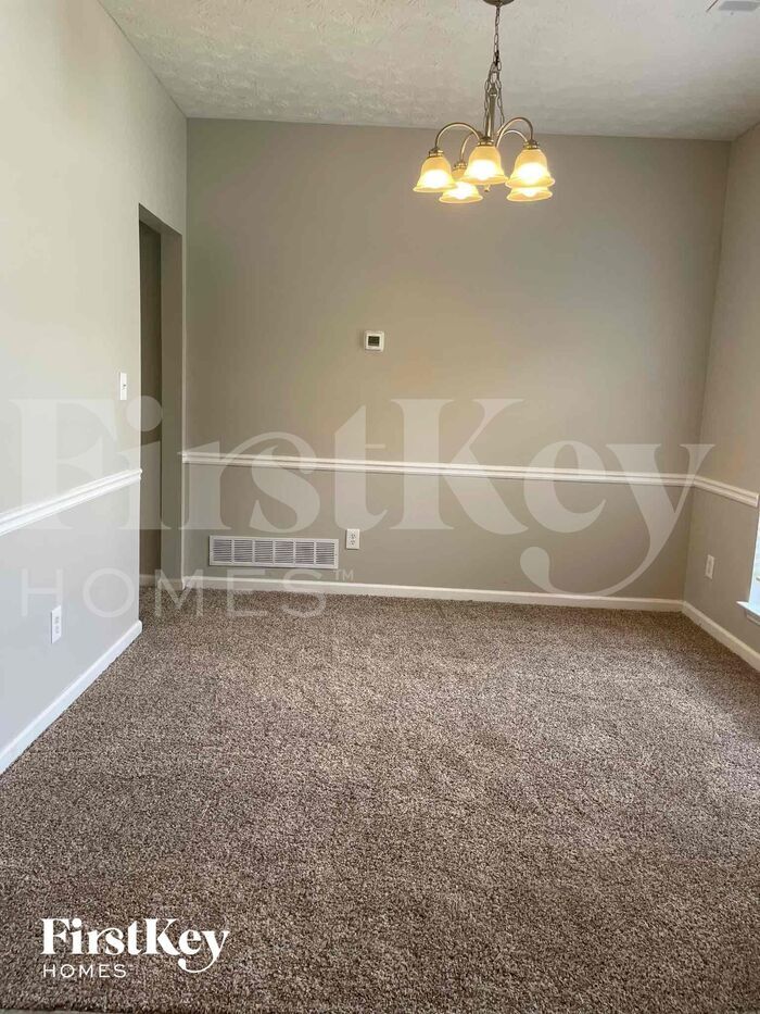Building Photo - 7910 W Shore Cir