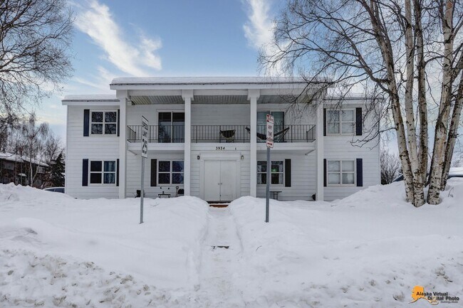 Building Photo - 3934 W 30th Ave