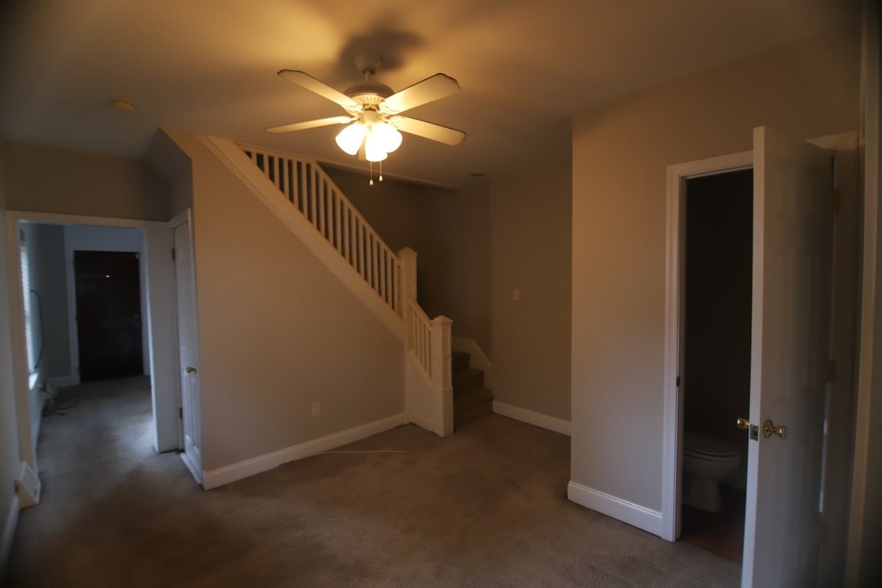 Foyer - 309 E 6th Ave