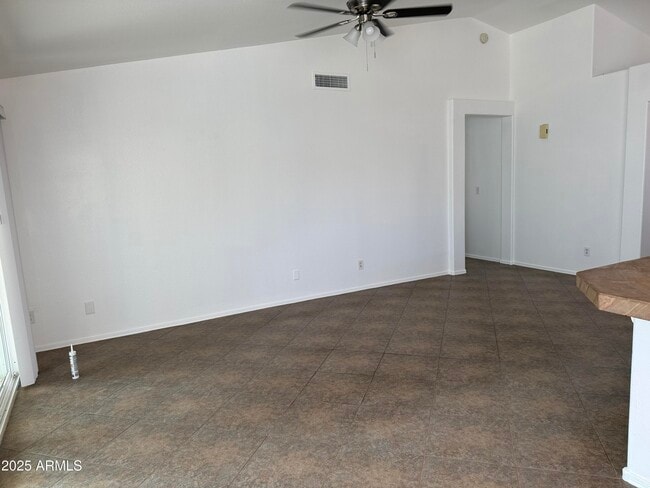 Building Photo - 1319 W Michelle Dr