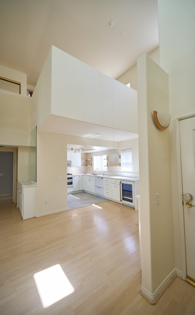 Kitchen - 12060 Hoffman St