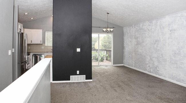 Building Photo - 4 Bedroom in Cheney