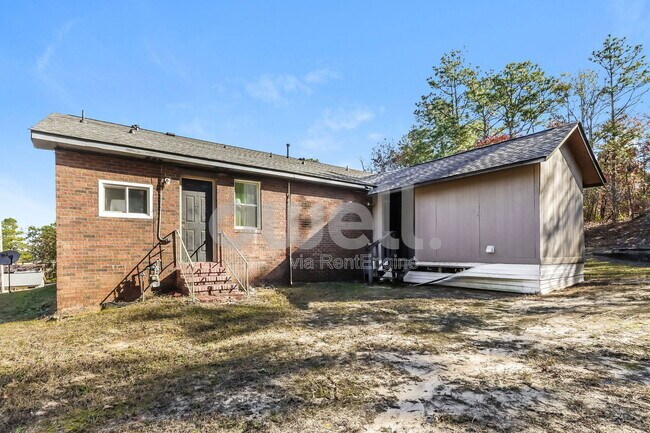 Building Photo - 2828 Lumpkin Rd