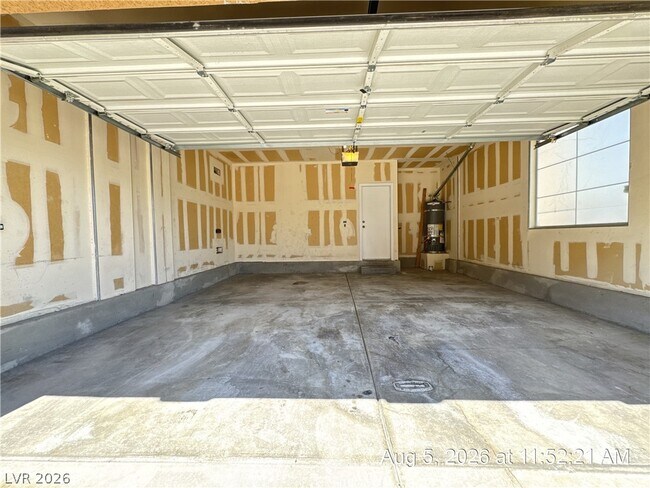 Building Photo - 711 Taliput Palm Pl