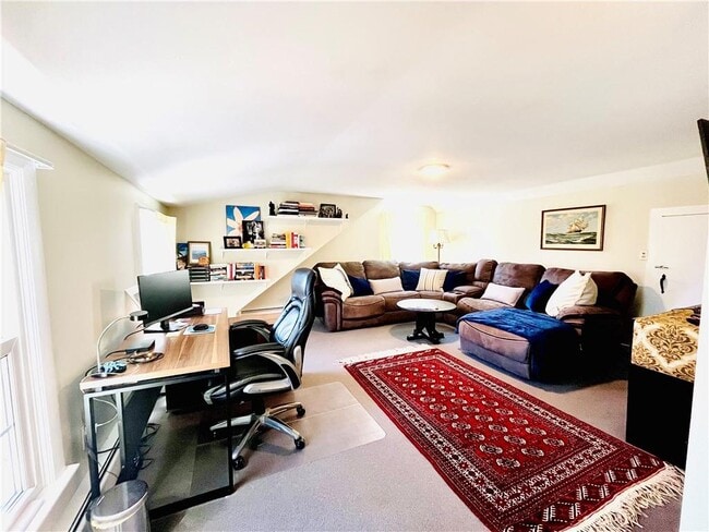 Building Photo - 109 Rogers Ave