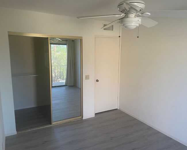 Building Photo - Palm Springs 3 br 3 bth on Golf Course