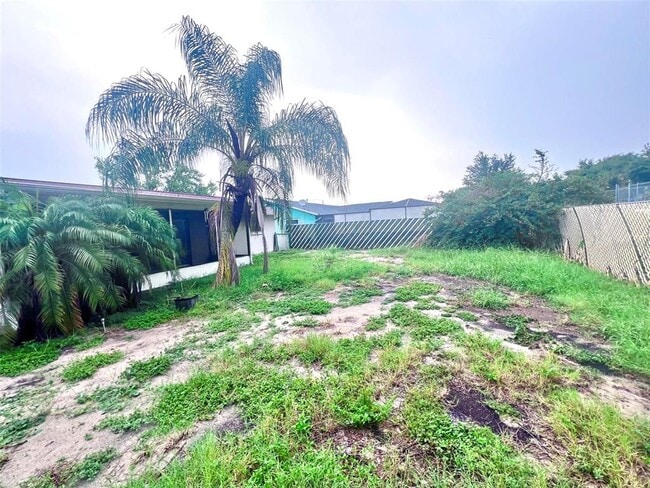 Building Photo - 7204 Isle Dr