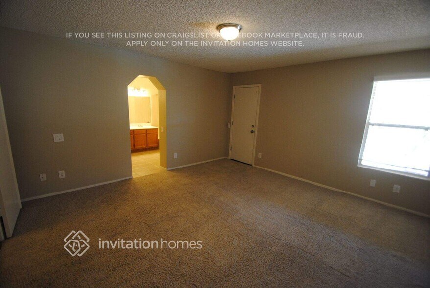 Building Photo - 8249 W Dreyfus Dr