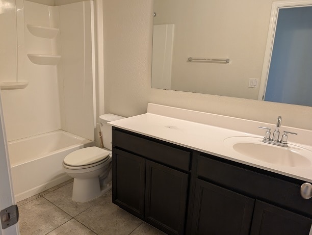 Building Photo - 36488 W Barcelona Ln