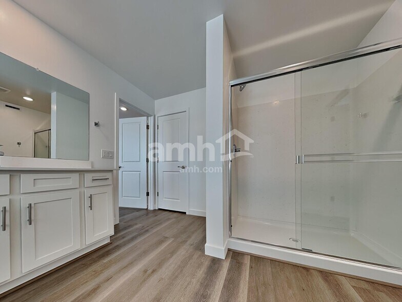Building Photo - 6485 E Paseo Baranda