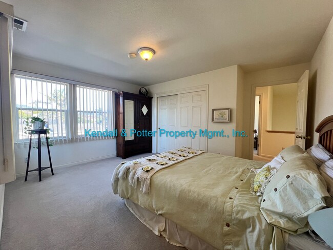 Building Photo - Ocean Views in Seacliff – Furnished 4BR/3B...