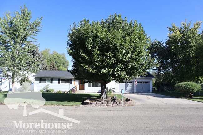 Building Photo - 10440 Meadow Lark Dr