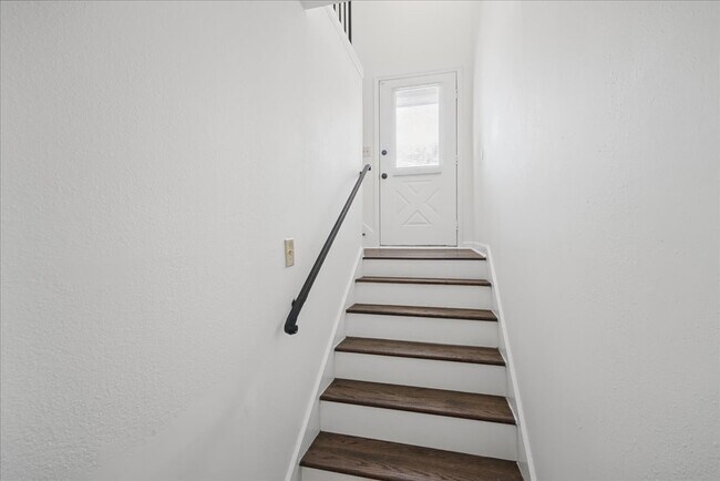 Building Photo - 1205 Natchez Trce SW