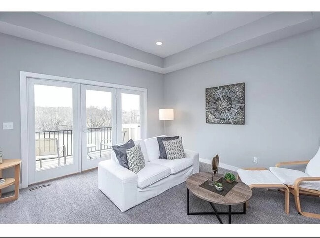 Building Photo - 1499 Belvior Ln NE