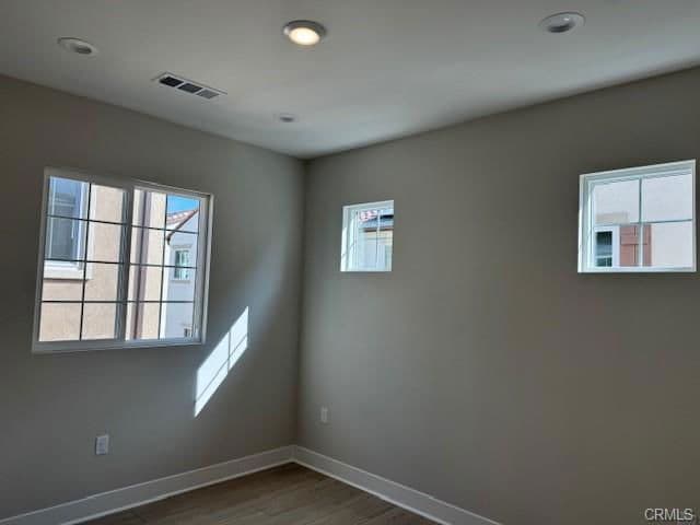 Building Photo - 705 Olivier Dr