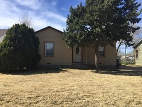 Building Photo - Nice 2 Bedroom, 1 Bathroom, 1 Car Detached...