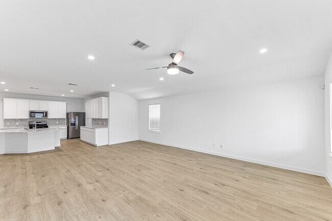 Building Photo - 30226 Belgrade Pk Ln