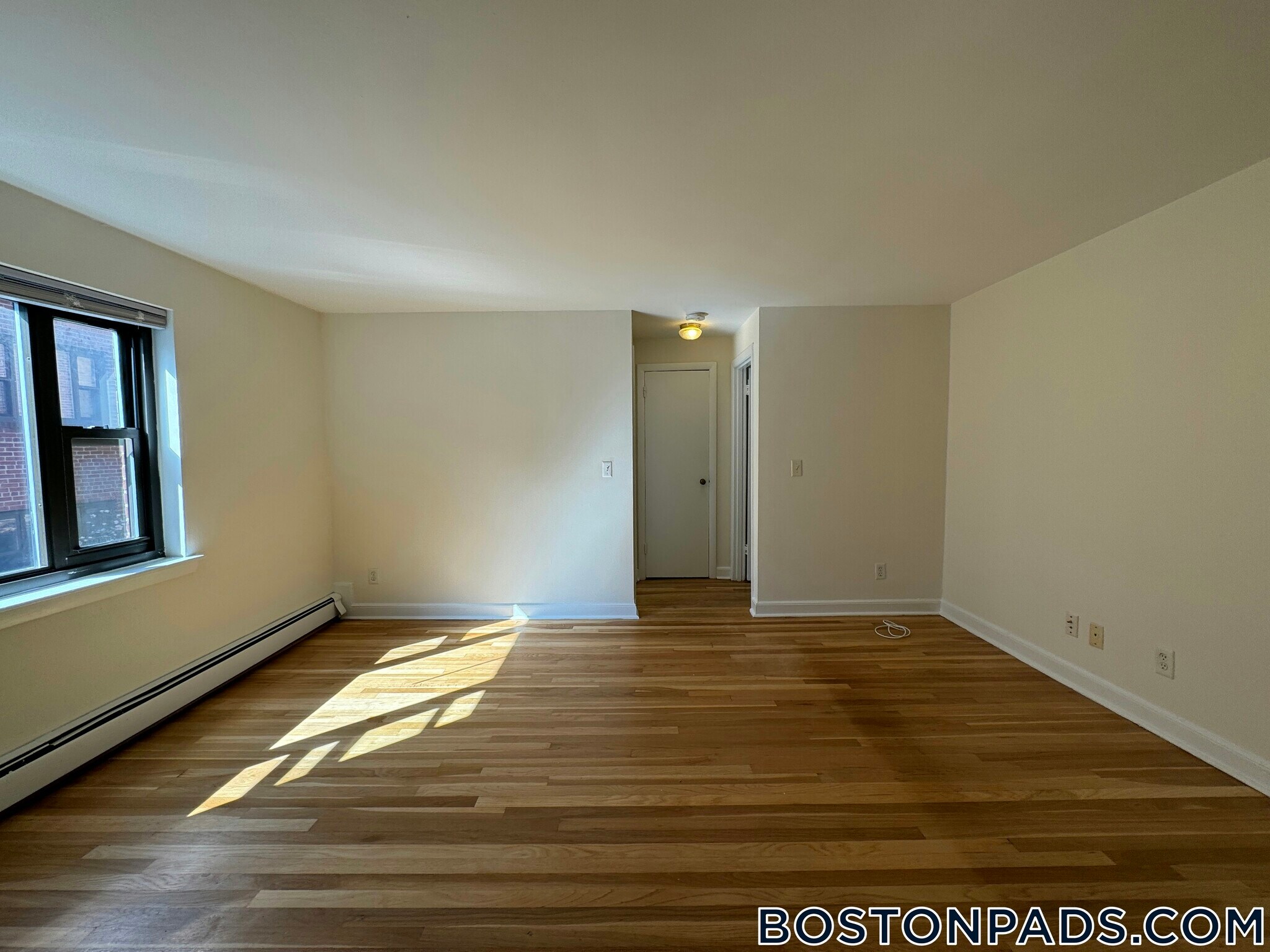 Building Photo - 40 Harvard St