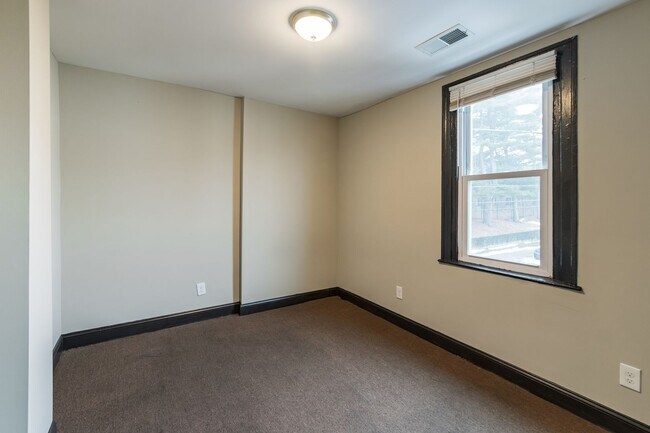 Building Photo - 5700 N 20th St