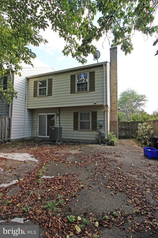 Building Photo - 6530 Yadkin Ct