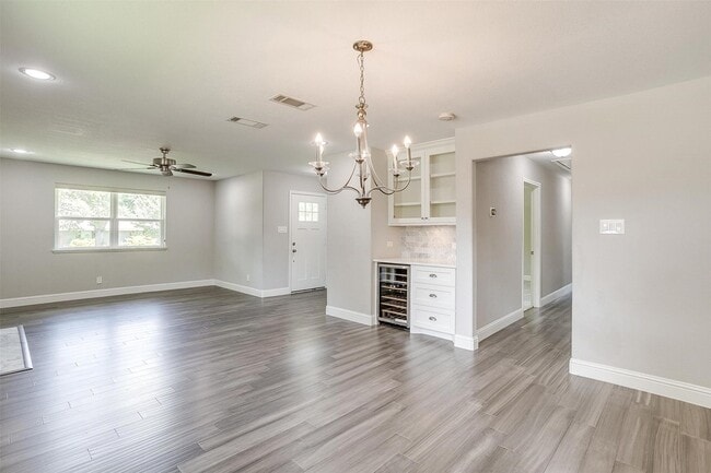 Building Photo - 603 Bondstone Dr