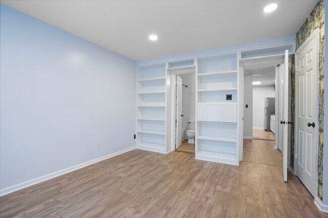 Building Photo - 7503 Ashby Ln