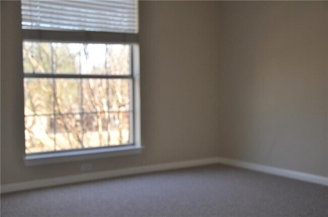 Building Photo - 19112 Ventana Ct