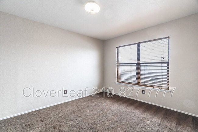 Building Photo - 6203 Lakeview Dr.