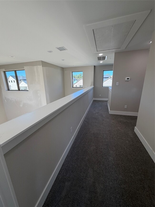 Building Photo - 2523 Liguria Ln