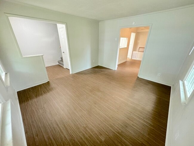 Building Photo - COME MEET YOUR NEW HOME! 2 BEDROOM APARTMENT IN PORTSMOUTH FOR RENT