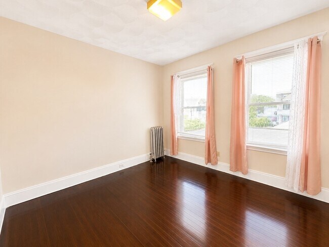 Building Photo - 26 Amaranth Ave