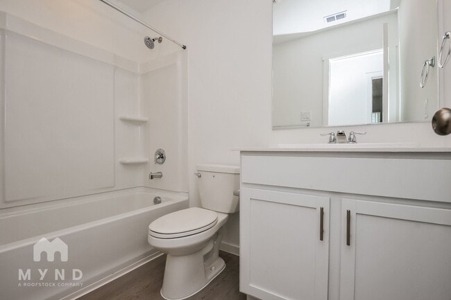 Building Photo - 2749 Mistwood Dr