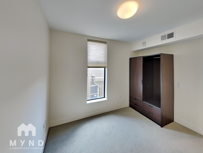 Building Photo - 1080 Sutter St