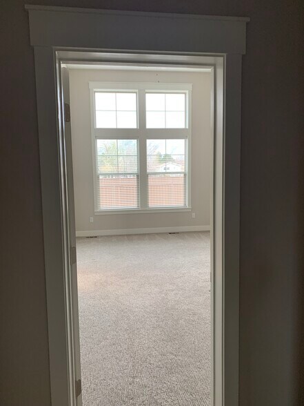 Building Photo - 10512 S Sandy Sage Way