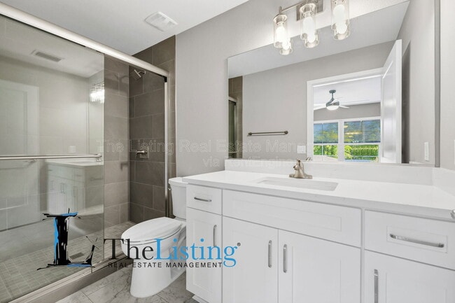 Building Photo - 39 SE 15th Terrace