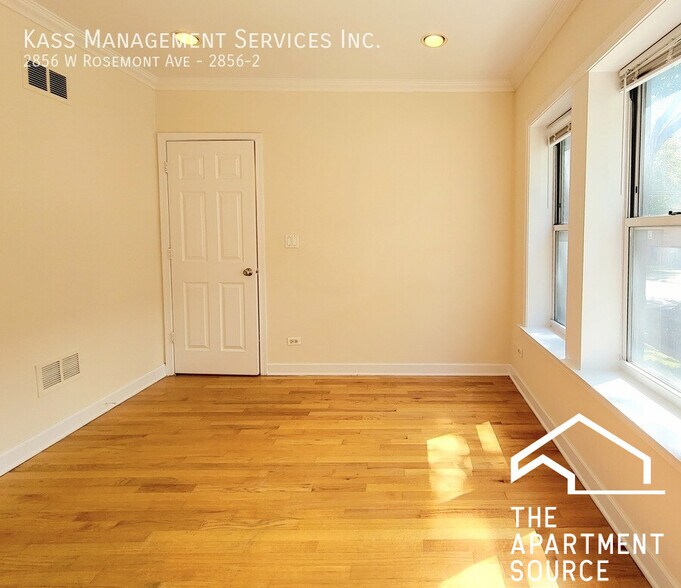 Building Photo - 2856 W Rosemont Ave