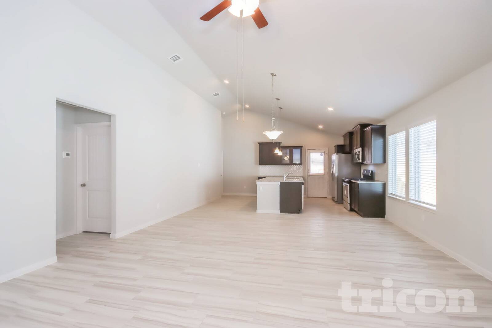 Building Photo - 9838 Gln Brk Ln