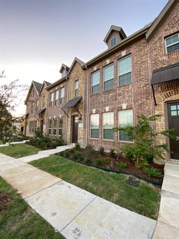 Building Photo - 2405 Klamath Dr