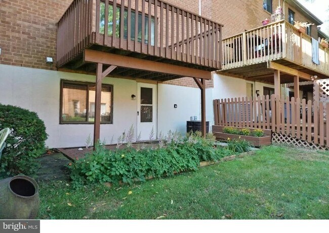 Building Photo - 206 S Snowdon Ct