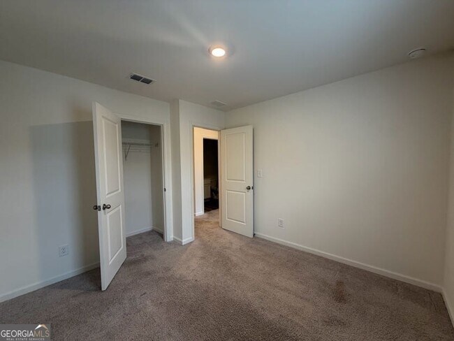 Building Photo - 35300 Condor Ct