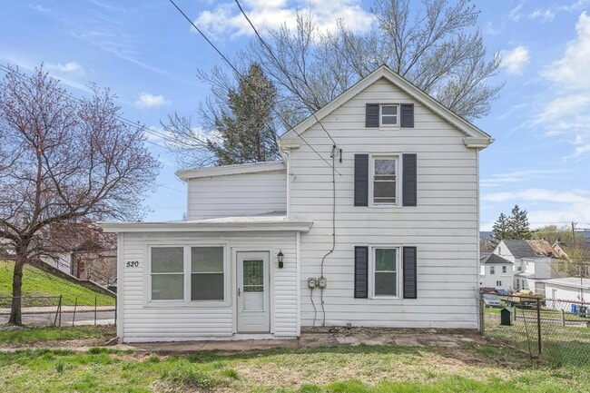 Building Photo - 520 Lincoln Ave