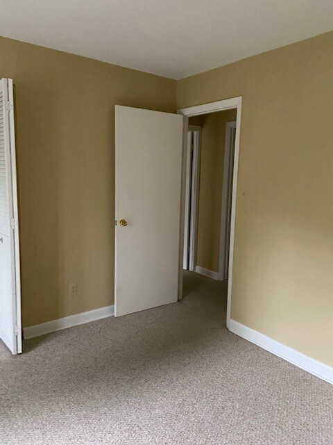 Building Photo - 382 Homeland Southway
