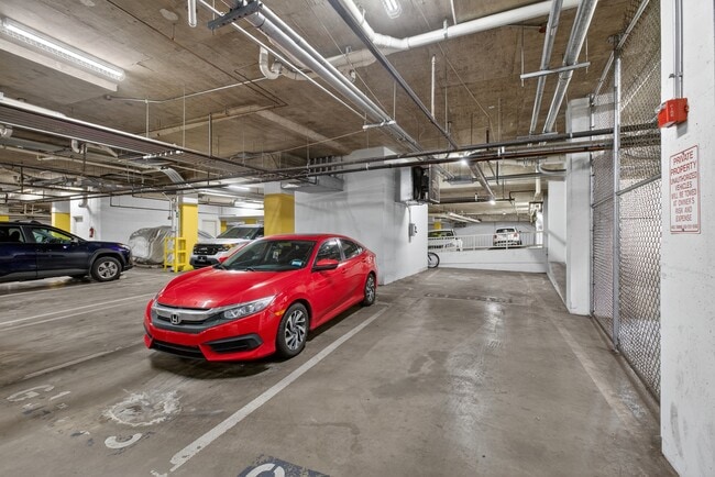 Building Photo - 1390 Kenyon St NW