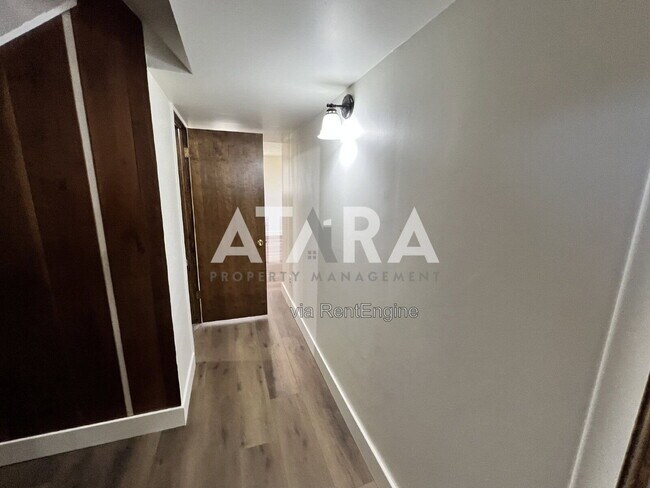 Building Photo - 270 2020 N