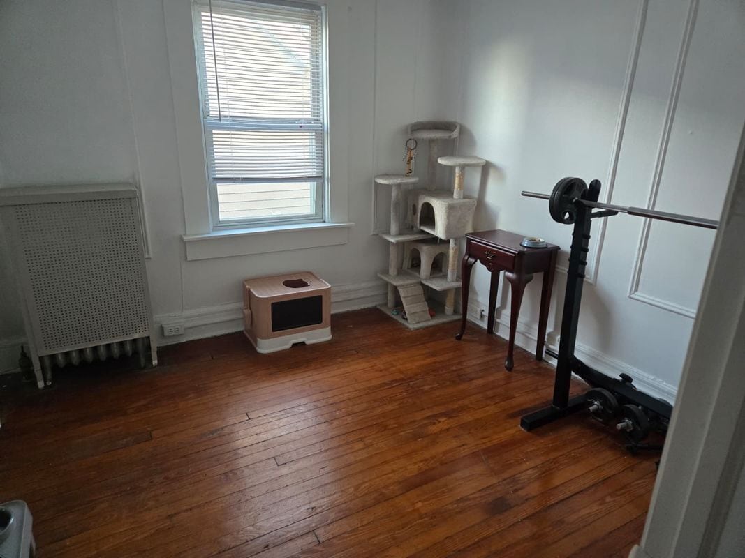 Building Photo - 144-146 Mapes Avenue, 3