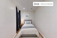 Building Photo - Room in Shared 3 bed/1 bath home