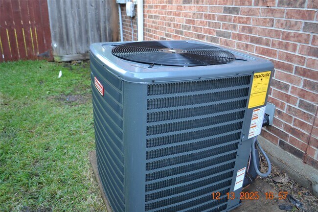 Building Photo - 6242 Piedra Negras Ct